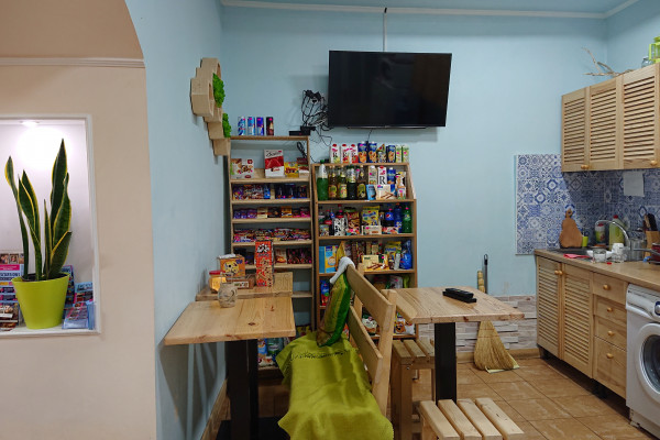 Capsule hostel AntiHostel Forrest in Lviv